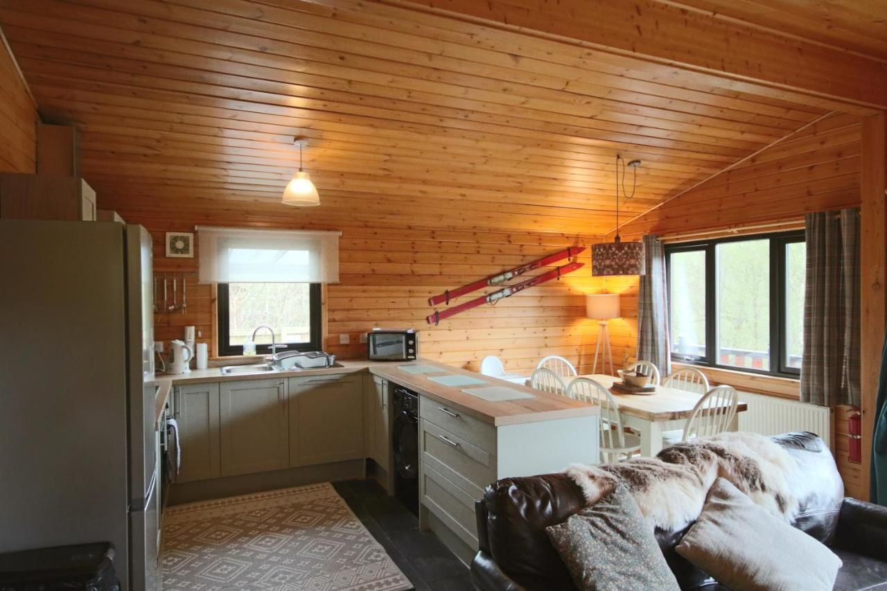 Balquhidder Braes Holiday Park Lodges, Mostly With Hot Tubs And Pet Friendly, Ev Facilities 로큰헤드 외부 사진